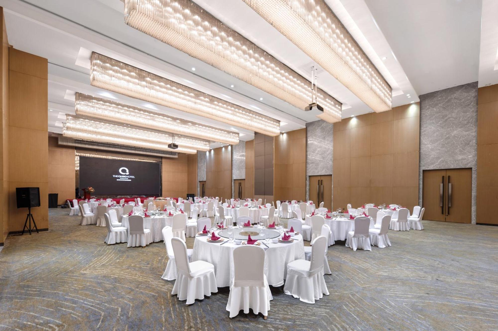 The Qube Xuzhou Hotel Bagian luar foto